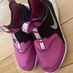 Kids Nike free run sneakers